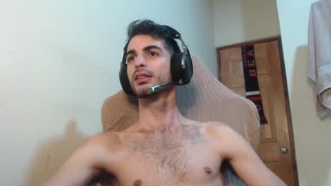 Snapshot of therazhanen chatting on March 2025 05:20:02 AM Santiago Enrique online show from March 2025 05:20:02 AM