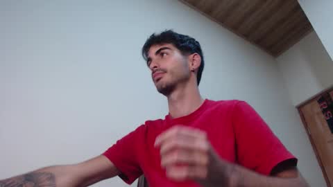 Snapshot of therazhanen chatting on March 2026 05:12:02 AM Santiago Enrique online show from March 2026 05:12:02 AM