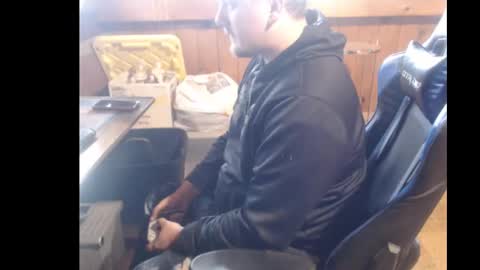 Snapshot of therealbigcheese0695 chatting on November 2025 06:51:02 PM therealbigcheese0695 online show from November 2025 06:51:02 PM