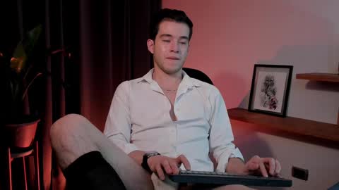 Snapshot of therealmartincox chatting on February 2025 12:05:02 AM 4th online show from February 2025 12:05:02 AM