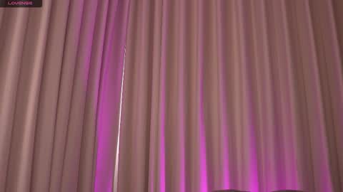    online show from November 2025 12:37:01 PM