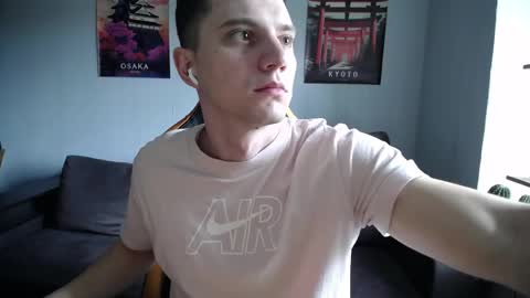 Snapshot of theroadtomars chatting on April 2026 12:41:02 PM Nick online show from April 2026 12:41:02 PM