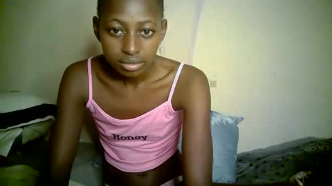 Snapshot of therry_heart chatting on April 2026 08:07:02 AM hearty online show from April 2026 08:07:02 AM