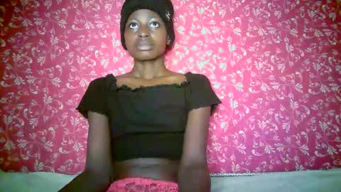 Snapshot of therry_heart chatting on April 2026 03:56:01 AM hearty online show from April 2026 03:56:01 AM