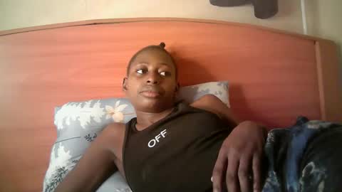 Snapshot of therry_heart chatting on April 2026 04:05:02 AM hearty online show from April 2026 04:05:02 AM