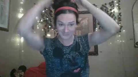 Snapshot of thesillymillie chatting on October 2025 03:14:01 AM sillymillie0 online show from October 2025 03:14:01 AM