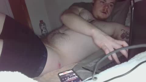 Snapshot of theskeetr27 chatting on December 2024 08:55:01 AM theskeetr27 online show from December 2024 08:55:01 AM