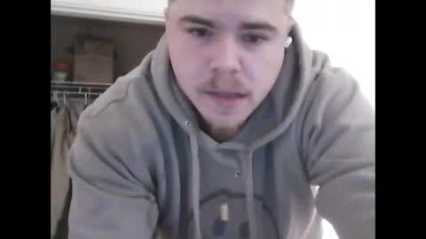 Snapshot of theskeetr27 chatting on March 2026 04:45:02 AM theskeetr27 online show from March 2026 04:45:02 AM