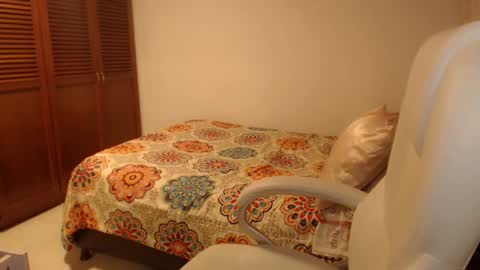 Mai online show from October 2025 08:09:02 AM