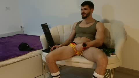 Snapshot of thetop200 chatting on February 2026 06:38:01 PM TheTop online show from February 2026 06:38:01 PM