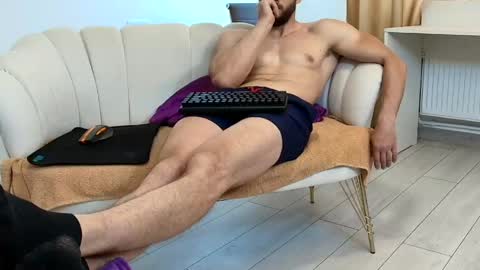 Snapshot of thetopalex chatting on May 2026 06:30:01 AM TheTopAlex online show from May 2026 06:30:01 AM