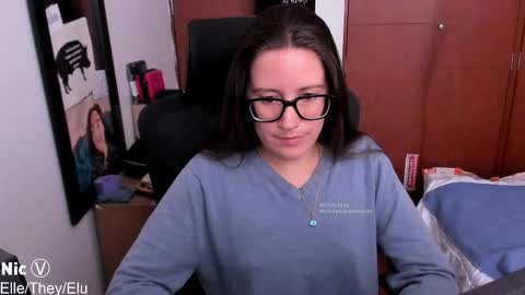 Nicole online show from May 2026 02:44:01 PM