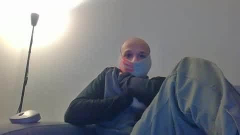 Snapshot of thetubedscarfguy chatting on February 2025 06:37:01 PM Scarf guy online show from February 2025 06:37:01 PM