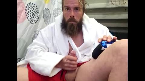 Thicbwc4u online show from November 2025 06:24:01 AM