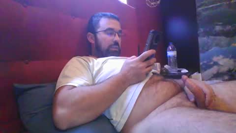 Snapshot of theviper1990 chatting on January 2025 03:02:02 AM Carlos1990 online show from January 2025 03:02:02 AM