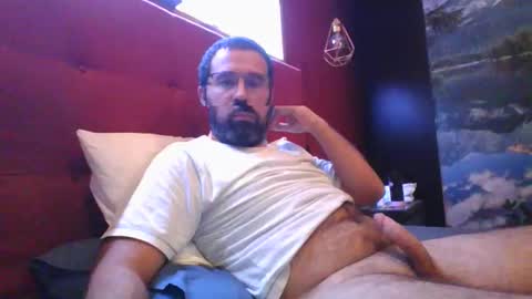 Snapshot of theviper1990 chatting on September 2025 11:21:01 PM Carlos1990 online show from September 2025 11:21:01 PM