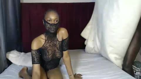 thewetpie online show from November 2025 07:25:01 PM