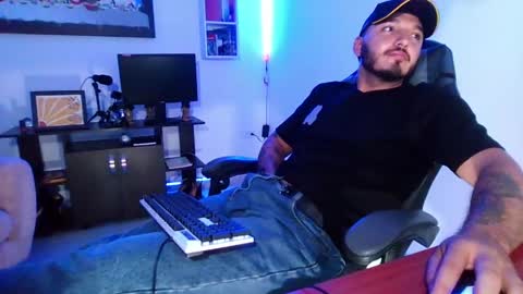 thiago_420 online show from May 2026 11:23:04 PM