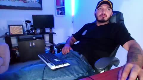 thiago_420 online show from May 2026 12:29:02 AM