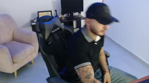 thiago_420 online show from June 2026 11:21:01 PM