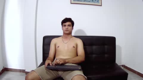 Snapshot of thiago__diaz chatting on February 2025 08:31:02 PM Thiago Diaz online show from February 2025 08:31:02 PM