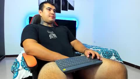 Snapshot of thiago_cp01 chatting on January 2026 04:59:01 AM Thiago online show from January 2026 04:59:01 AM