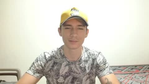 thiago_deseo69 online show from May 2026 12:52:02 AM