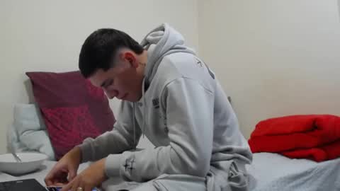 Snapshot of thiago_hot_boy chatting on January 2025 11:44:02 AM Thiago independent model online show from January 2025 11:44:02 AM