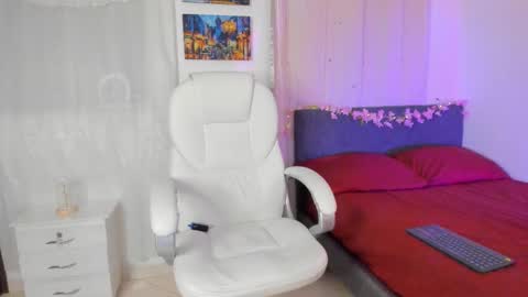 Manuel online show from October 2025 04:48:02 AM