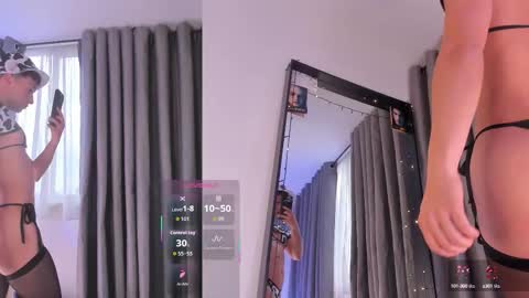 SanThiago online show from October 2025 09:39:01 PM