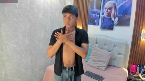 Snapshot of thiago_kozak chatting on December 2025 08:39:02 PM thiago online show from December 2025 08:39:02 PM