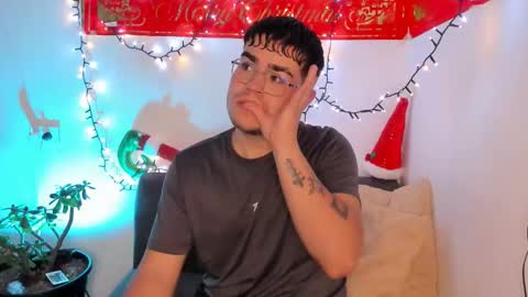 Snapshot of thiago_occonor chatting on November 2025 06:59:01 AM thiago_occonor online show from November 2025 06:59:01 AM