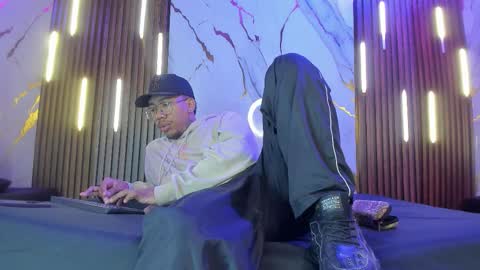 ThiagoBerry online show from February 2026 10:32:01 AM