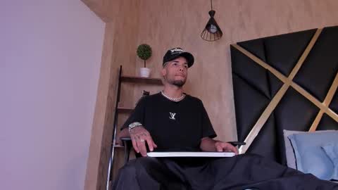 ThiagoFerreti online show from September 2025 03:17:01 AM