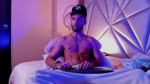 Snapshot of thiagoferreti_ chatting on May 2026 03:58:01 AM ThiagoFerreti online show from May 2026 03:58:01 AM