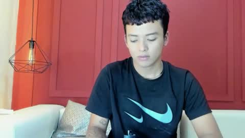 Thiagogonzalez online show from March 2026 12:30:02 PM