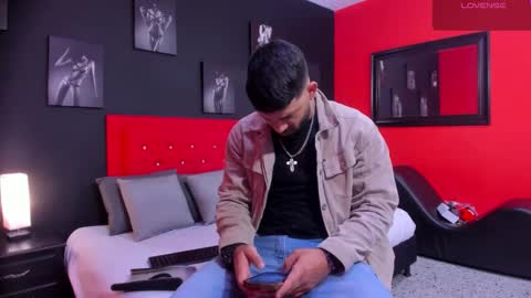 Thia Gomez online show from December 2025 12:20:01 PM