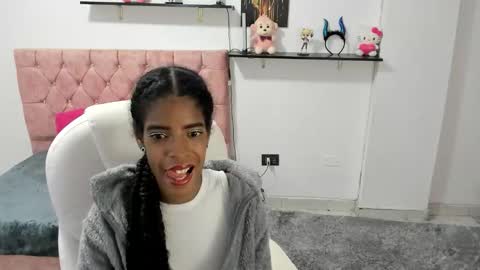 Snapshot of thianahorny chatting on November 2025 02:15:02 AM thianahorny online show from November 2025 02:15:02 AM