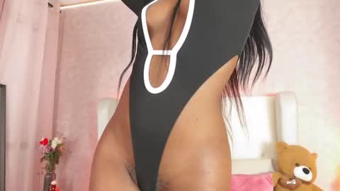 ThianaLopez online show from November 2025 11:51:01 PM