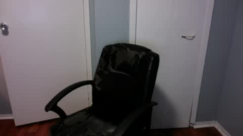 thick_cutbacon07 online show from June 2026 04:06:01 AM