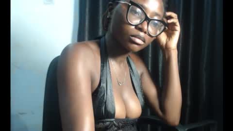 Snapshot of thick_ebonie chatting on October 2025 05:57:02 PM Jenny online show from October 2025 05:57:02 PM