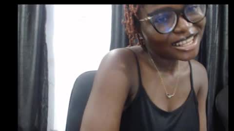Snapshot of thick_ebonie chatting on October 2025 09:54:01 AM Jenny online show from October 2025 09:54:01 AM