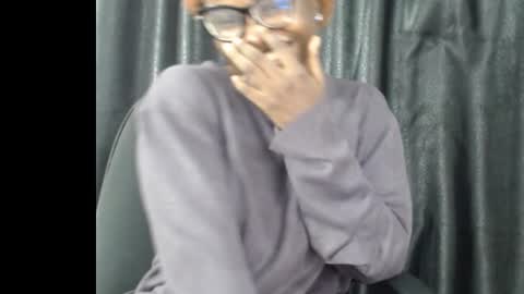 Snapshot of thick_ebonie chatting on November 2025 01:26:02 AM Jenny online show from November 2025 01:26:02 AM