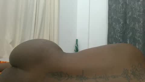 Snapshot of thick_jojo chatting on January 2025 01:47:01 AM Call me Taliee online show from January 2025 01:47:01 AM