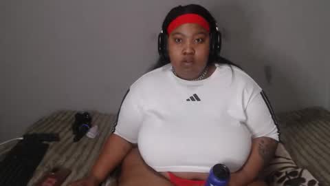 thickassmamie26 online show from May 2026 01:58:02 AM