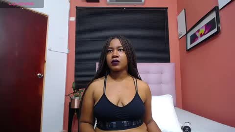 Snapshot of thickeebonyy chatting on February 2025 07:56:02 PM thickeebonyy online show from February 2025 07:56:02 PM