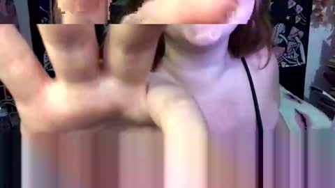 Ariel online show from September 2025 01:38:01 PM