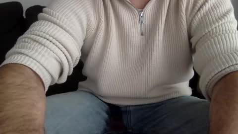 Snapshot of thickguybcn chatting on February 2025 02:30:01 PM ThickDickBCN online show from February 2025 02:30:01 PM