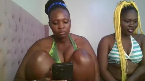 Snapshot of thicky_rue chatting on January 2026 12:21:01 PM Rue online show from January 2026 12:21:01 PM