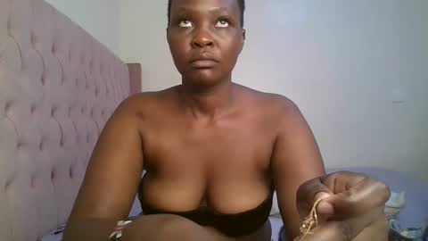 Snapshot of thicky_rue chatting on February 2026 11:04:02 AM Rue online show from February 2026 11:04:02 AM